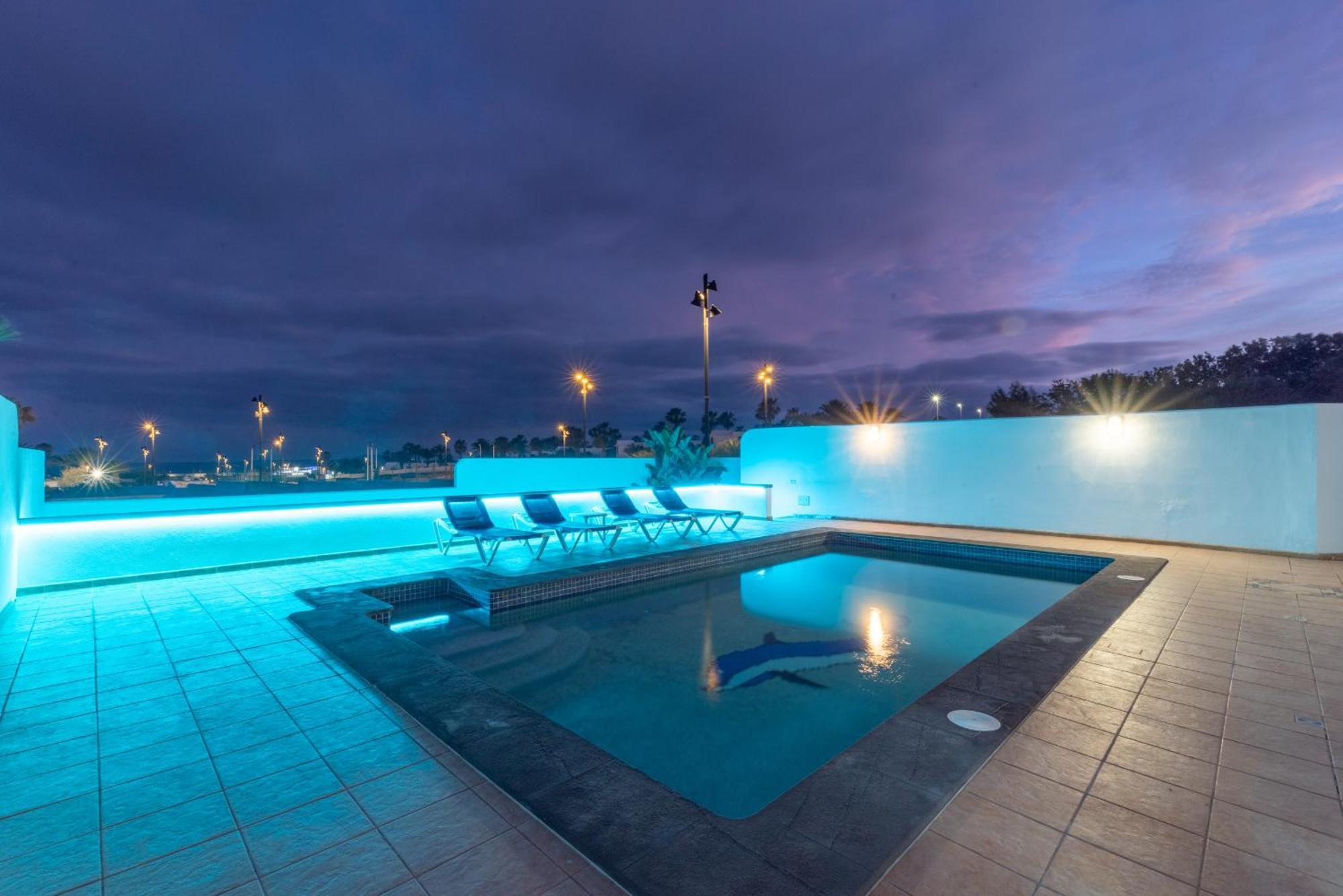 פלאיה בלנקה Villa Michelle - Lh114 By Villas Now Ltd מראה חיצוני תמונה