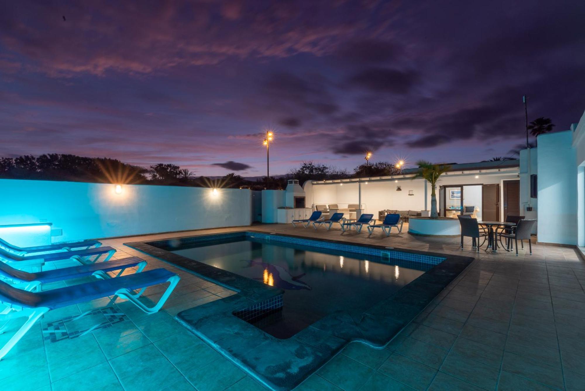 פלאיה בלנקה Villa Michelle - Lh114 By Villas Now Ltd מראה חיצוני תמונה